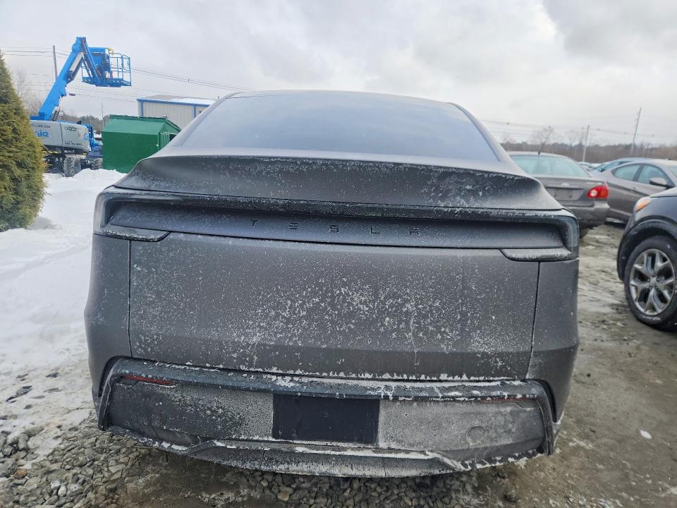 Photo 6 from auction – 2026 TESLA MODEL Y with VIN 7SAYGDED7TA582363