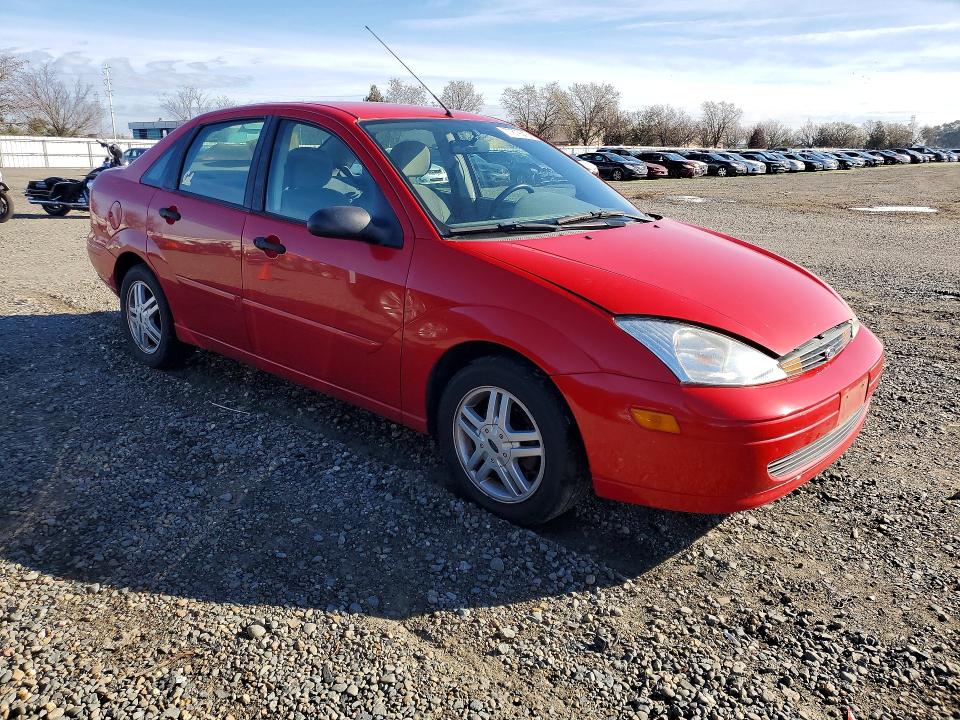 Photo 4 from auction – 2000 FORD FOCUS with VIN 1FAFP34P3YW214753