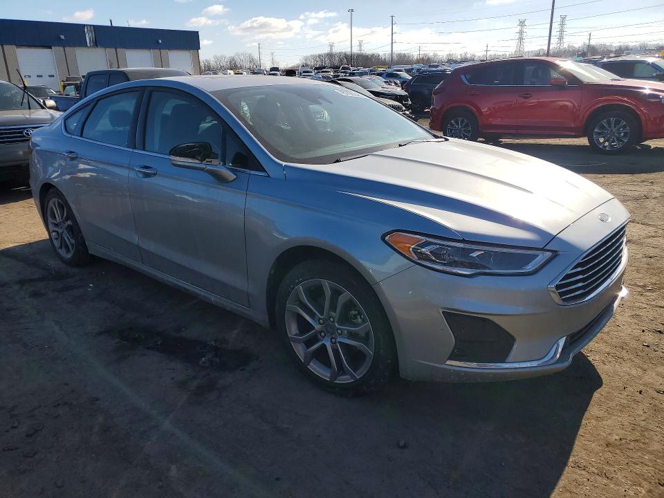 صورة رقم 4 من المزاد - 2020 FORD FUSION مع VIN 3FA6P0CD5LR198511
