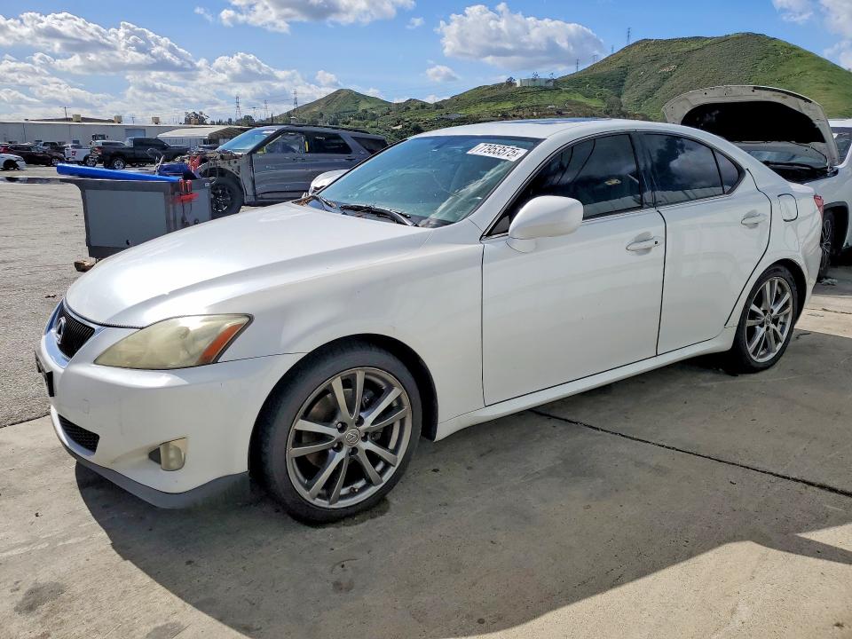 LEXUS IS 2008 with VIN JTHBK262082076436 - Photo from auction