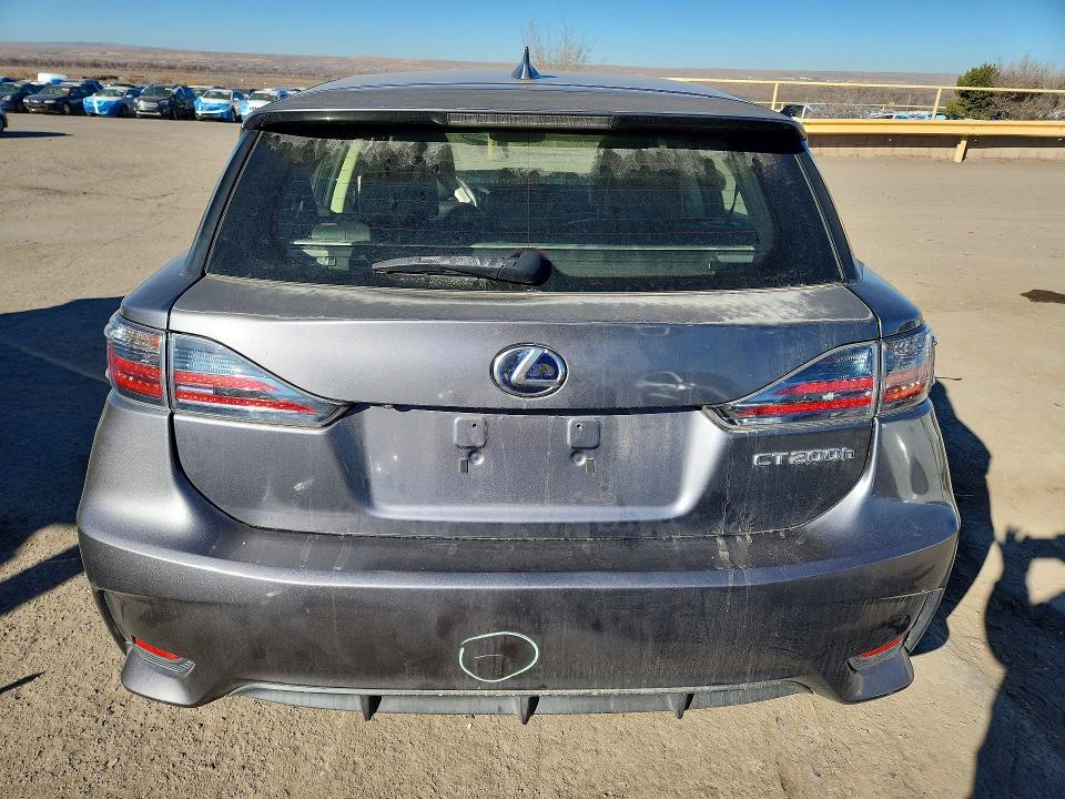 Photo 6 from auction – 2014 LEXUS CT 200 with VIN JTHKD5BH4E2192952