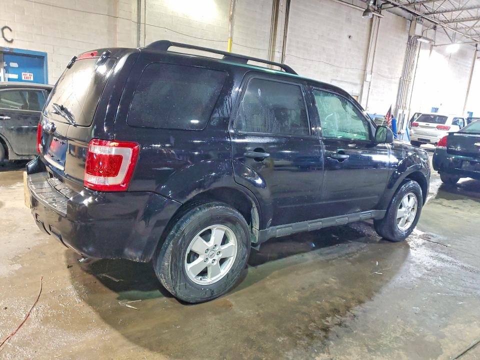 Photo 3 from auction – 2012 FORD ESCAPE XLT with VIN 1FMCU0D75CKA83230