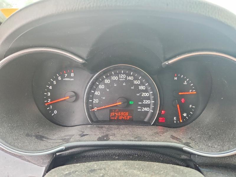 Photo 9 from auction – 2014 KIA SORENTO LX with VIN 5XYKTCA65EG499304