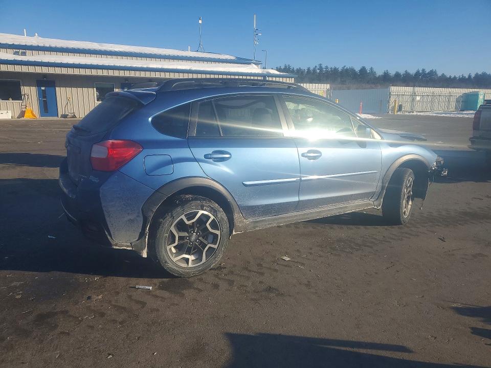 Photo 3 from auction – 2017 SUBARU CROSSTREK with VIN JF2GPABC0HG233811