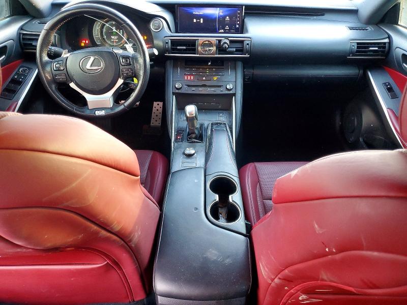 Photo 8 from auction – 2019 LEXUS IS with VIN JTHBZ1D23K5035216