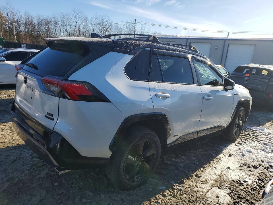 Photo 3 from auction – 2021 TOYOTA RAV4 XSE with VIN 4T3E6RFV9MU039229