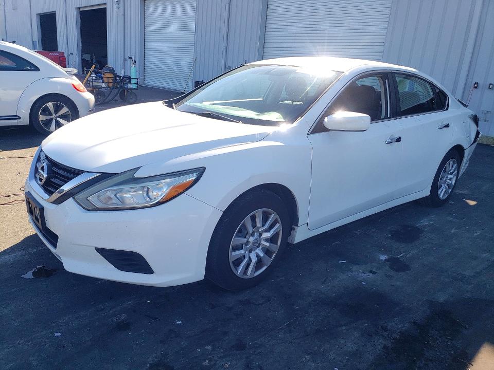 NISSAN ALTIMA 2016 with VIN 1N4AL3AP5GN375457 - Photo from auction