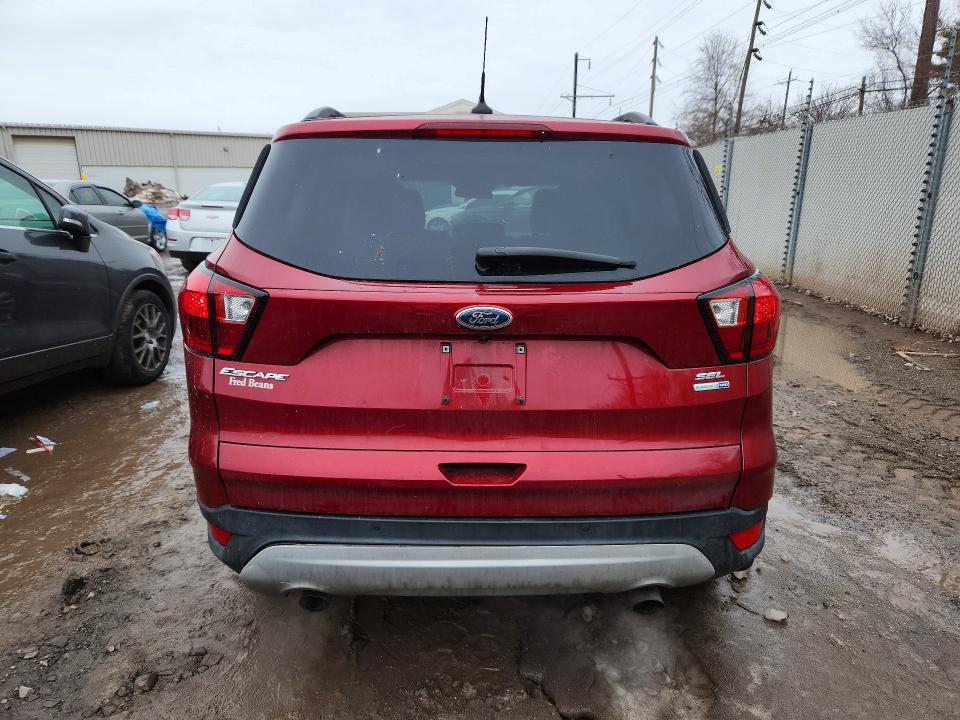 Photo 6 from auction – 2019 FORD ESCAPE with VIN 1FMCU9HD4KUB92706