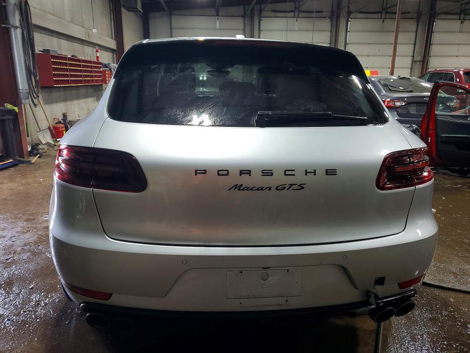 Photo 6 from auction – 2017 PORSCHE MACAN GTS with VIN WP1AG2A54HLB56279