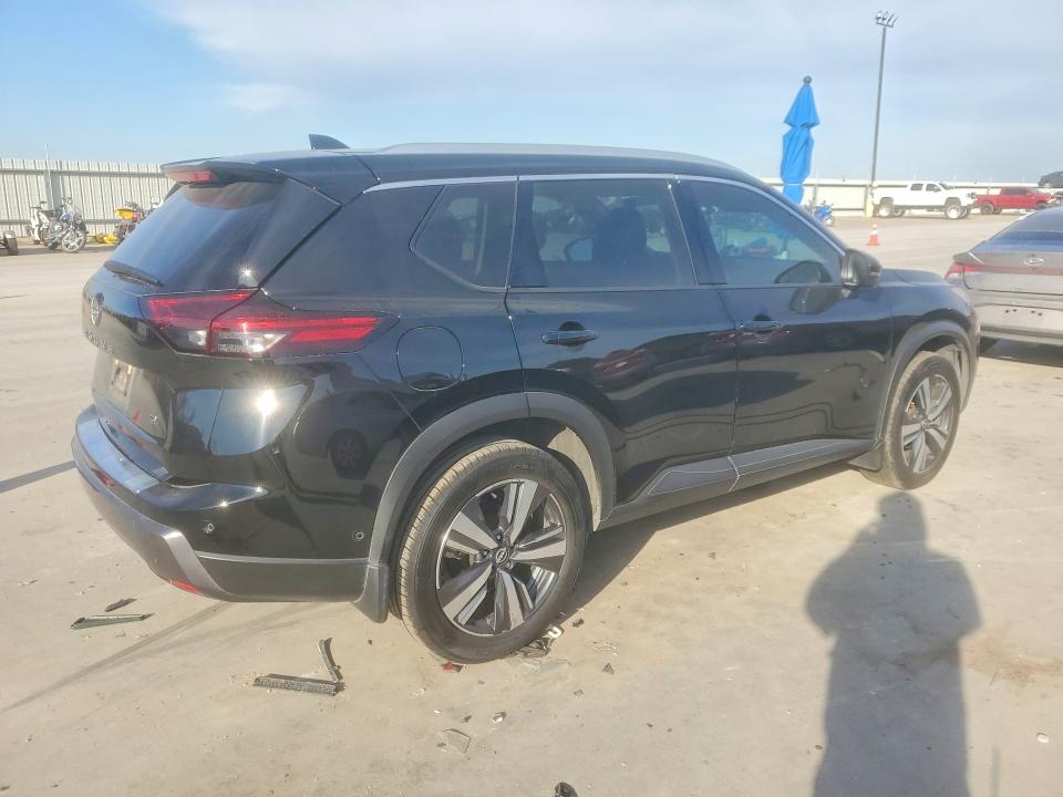 Photo 3 from auction – 2024 NISSAN ROGUE with VIN 5N1BT3CA1RC694730