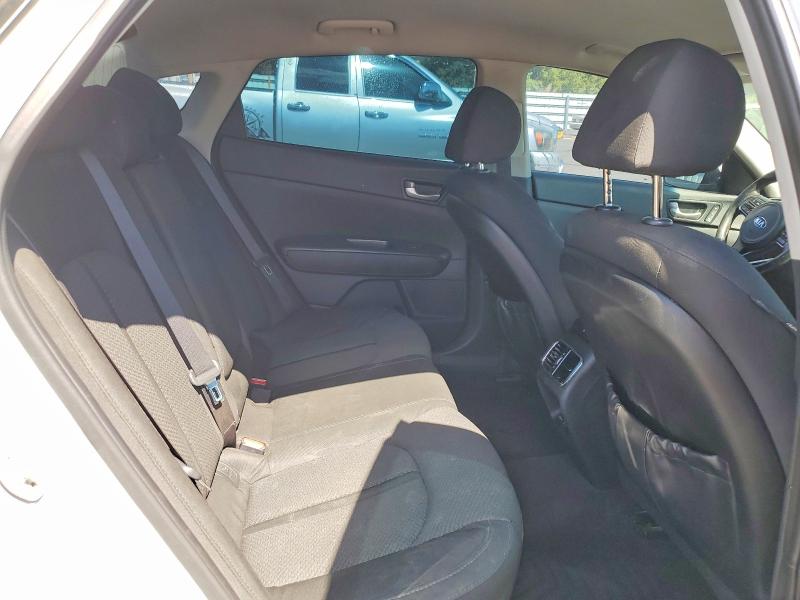 Photo 10 from auction – 2016 KIA OPTIMA with VIN 5XXGT4L10GG104997