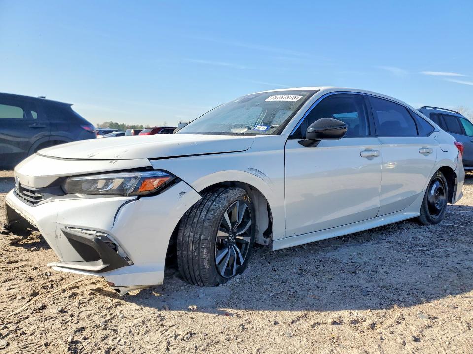 HONDA CIVIC 2022 with VIN JHMFE1F78NX006535 - Photo from auction