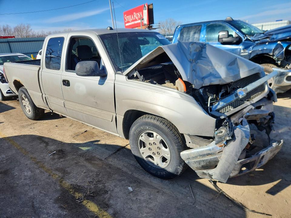 Photo 4 from auction – 2005 CHEVROLET SILVERADO with VIN 1GCEC19T85Z120339