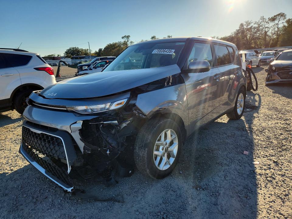 KIA SOUL 2022 with VIN KNDJ23AU5N7828187 - Photo from auction