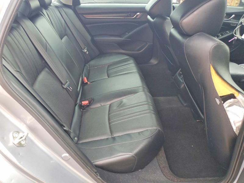 Photo 10 from auction – 2018 HONDA ACCORD with VIN 1HGCV1F61JA103473