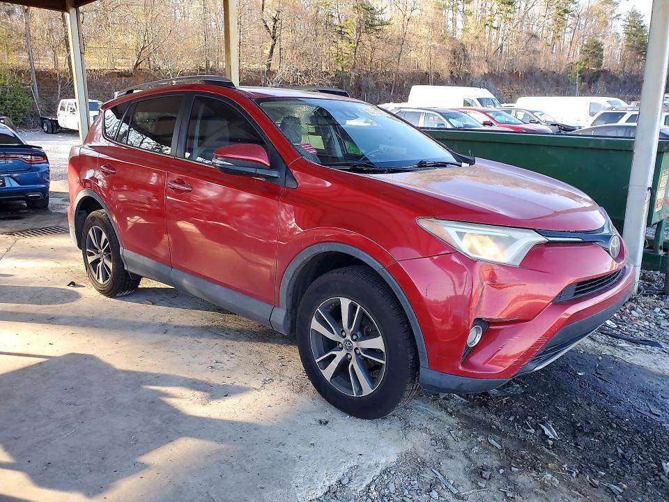 Photo 4 from auction – 2017 TOYOTA RAV4 with VIN 2T3WFREV9HW391688