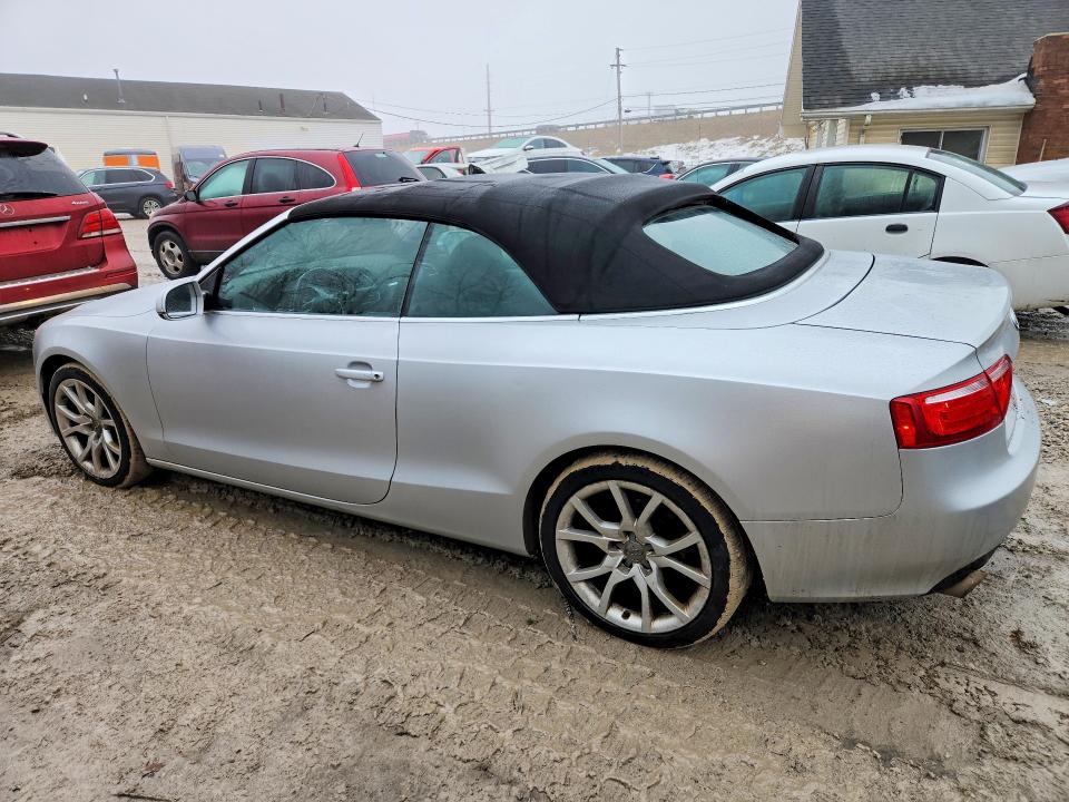 Photo 2 from auction – 2011 AUDI A5 PREMIUM with VIN WAUCFAFH3BN002360