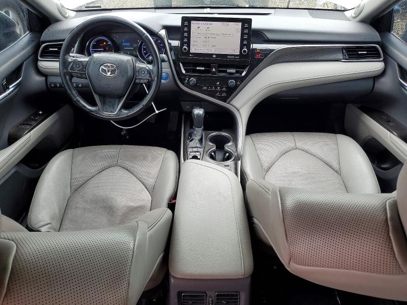 Photo 8 from auction – 2022 TOYOTA CAMRY with VIN 4T1K31AK9NU582679