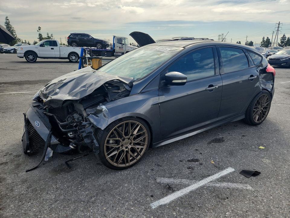 FORD FOCUS 2016 with VIN 1FADP3L94GL310420 - Photo from auction