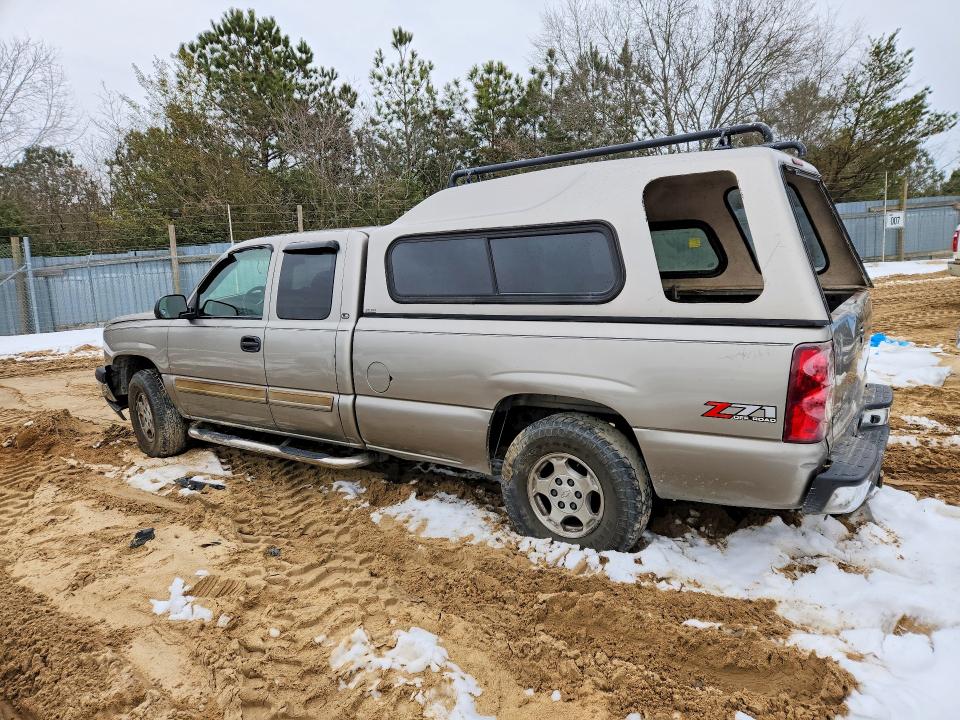 Photo 2 from auction – 2003 CHEVROLET SILVERADO with VIN 1GCEK19T33E171576