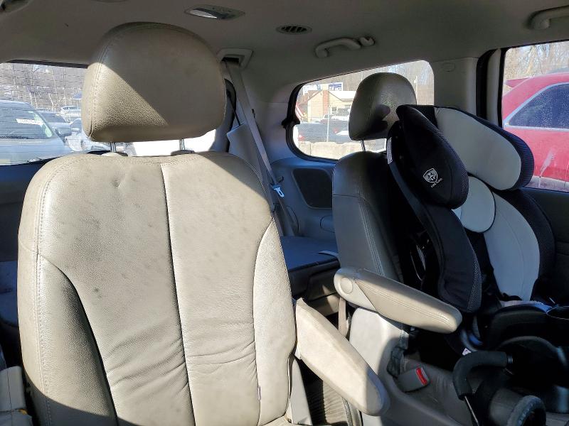 Photo 10 from auction – 2012 KIA SEDONA with VIN KNDMH4C78C6459207