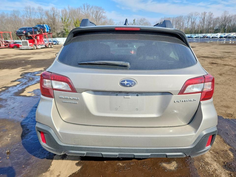 Photo 6 from auction – 2018 SUBARU OUTBACK 2. with VIN 4S4BSAFC0J3358172
