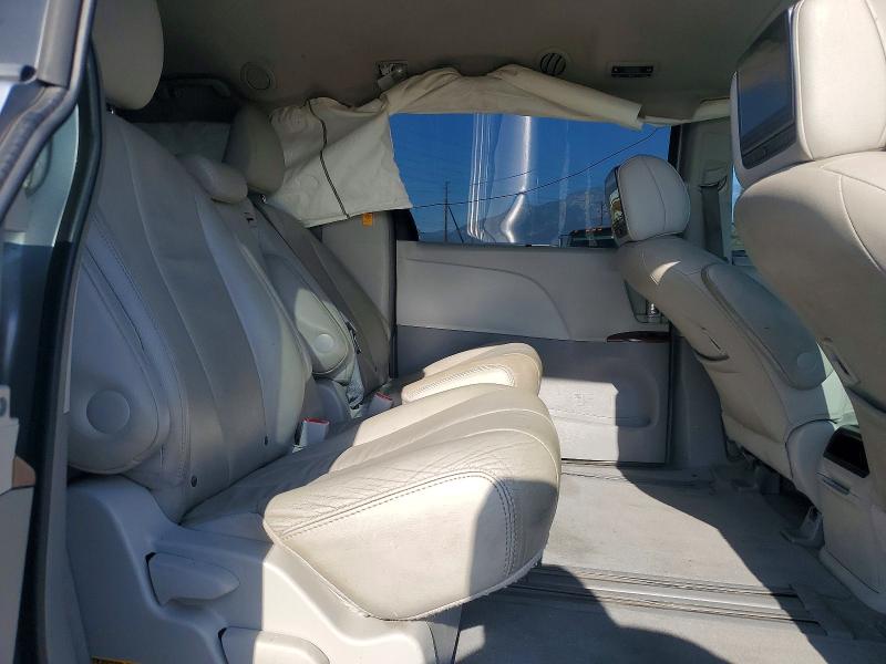 Photo 11 from auction – 2013 TOYOTA SIENNA XLE with VIN 5TDYK3DC9DS390358