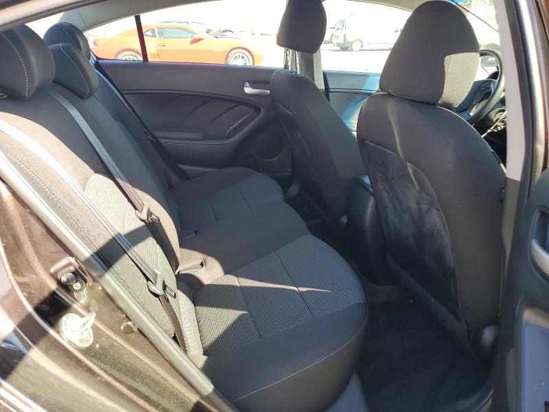 Photo 10 from auction – 2018 KIA FORTE with VIN 3KPFK4A77JE187947