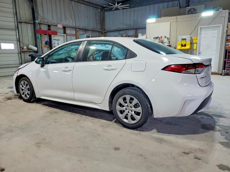 Photo 2 from auction – 2022 TOYOTA COROLLA with VIN 5YFEPMAE4NP317568