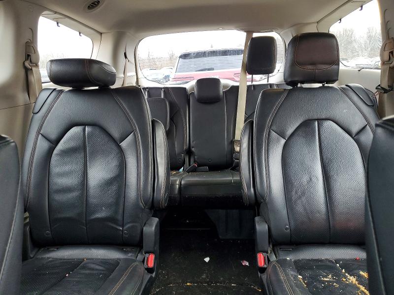Photo 10 from auction – 2017 CHRYSLER PACIFICA with VIN 2C4RC1EG7HR518800
