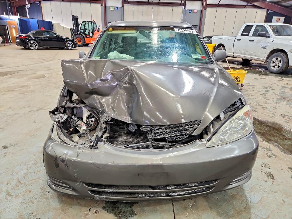 Photo 5 from auction – 2002 TOYOTA CAMRY LE with VIN 4T1BE32K22U550088