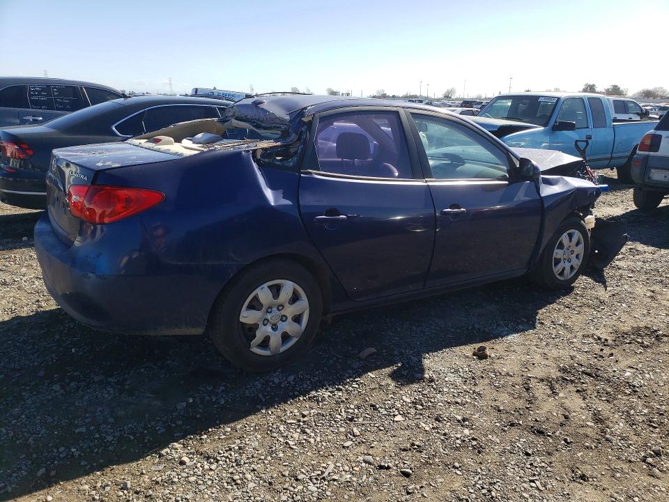Photo 3 from auction – 2007 HYUNDAI ELANTRA with VIN KMHDU46D87U265271