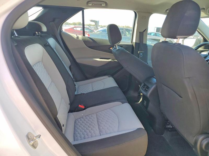 Photo 10 from auction – 2019 CHEVROLET EQUINOX with VIN 2GNAXHEVXK6157636