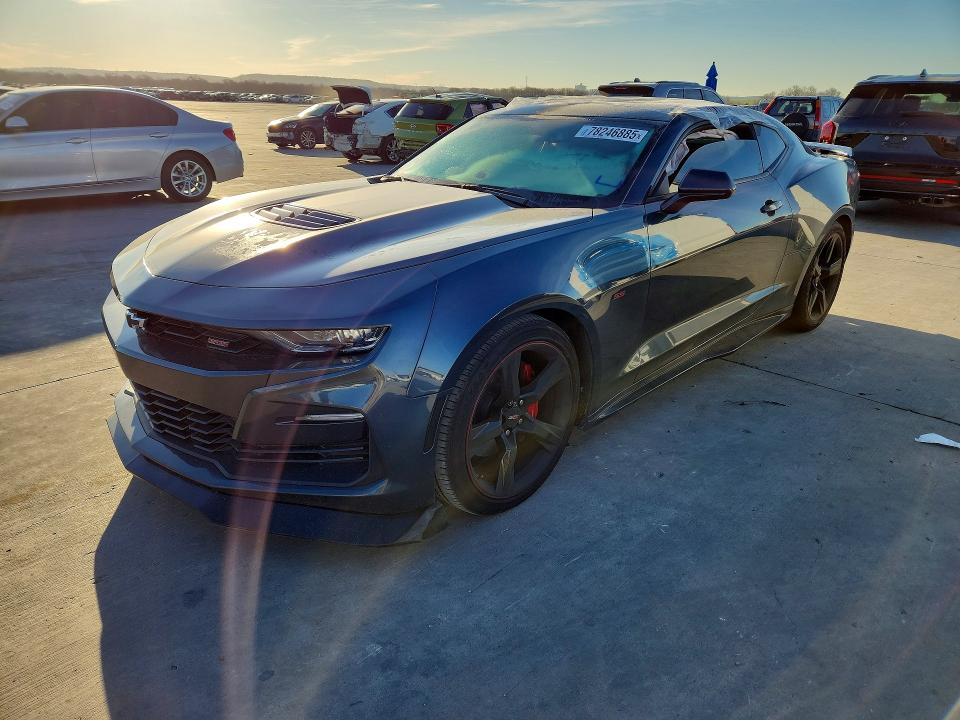 CHEV CAMARO 2022 with VIN 1G1FE1R79N0104746 - Photo from auction