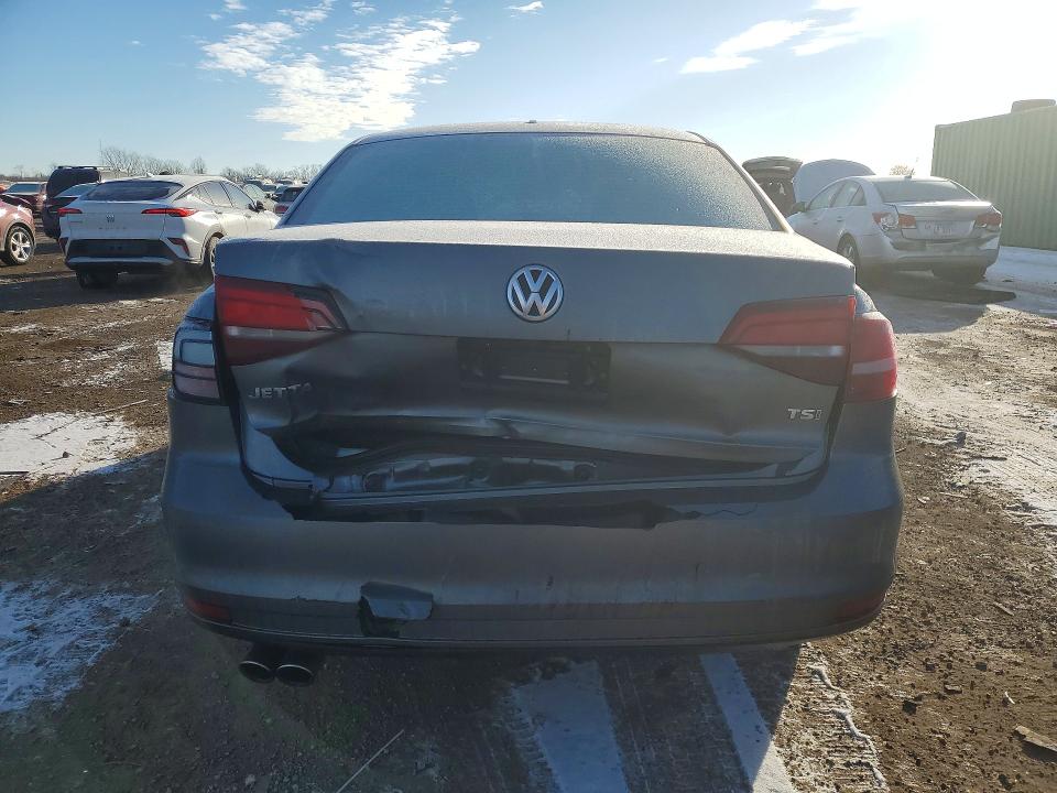 Photo 6 from auction – 2017 VOLKSWAGEN JETTA with VIN 3VW2B7AJ5HM413069