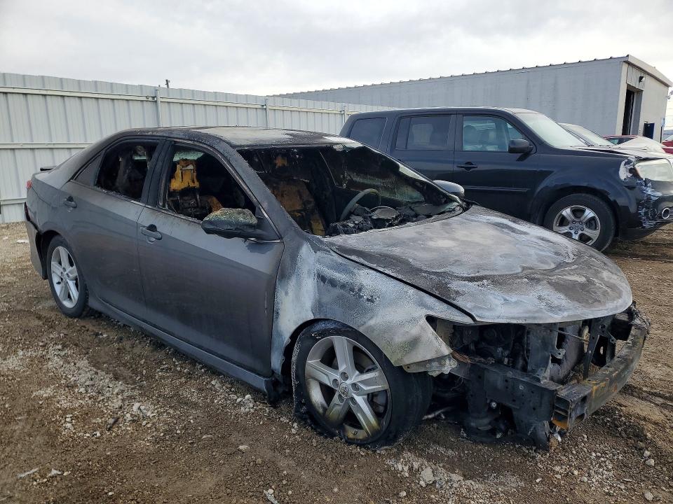 Zdjęcie 4 z aukcji – 2014 TOYOTA CAMRY z VIN 4T1BF1FK7EU791452