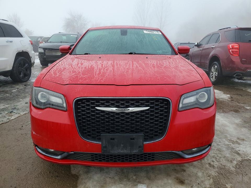 Photo 5 from auction – 2016 CHRYSLER 300 with VIN 2C3CCAGG2GH238861