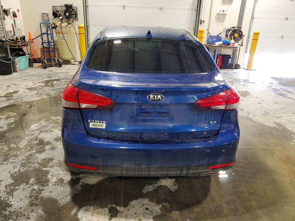 Photo 6 from auction – 2018 KIA FORTE with VIN 3KPFL4A81JE201427