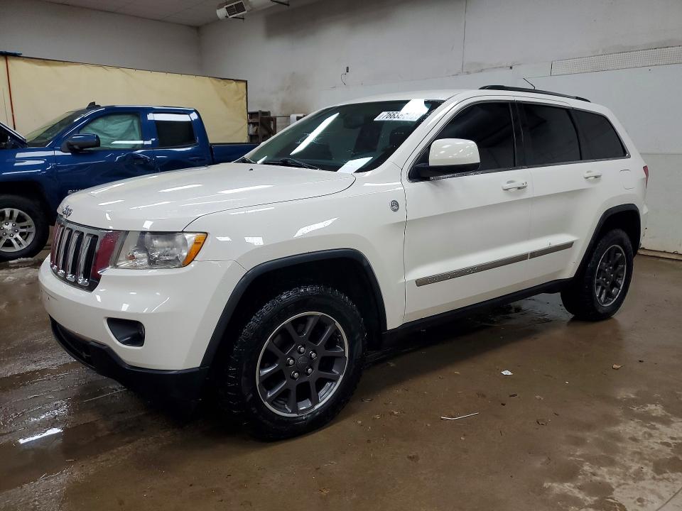JEEP GRAND CHEROKEE 2011 with VIN 1J4RR4GT9BC511500 - Photo from auction