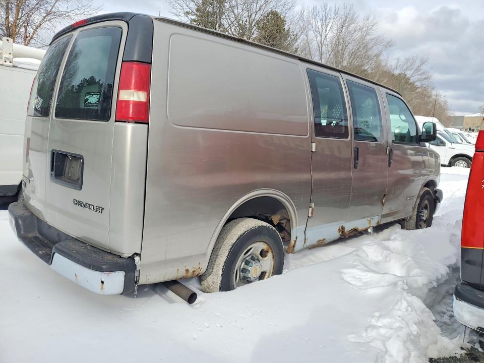 Photo 3 from auction – 2004 CHEVROLET EXPRESS G2 with VIN 1GCGG25V541144573