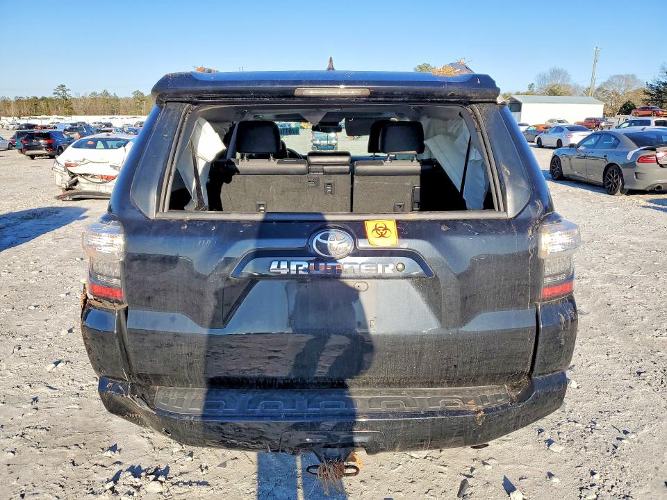 Photo 6 from auction – 2016 TOYOTA 4RUNNER SR with VIN JTEZU5JR8G5123009