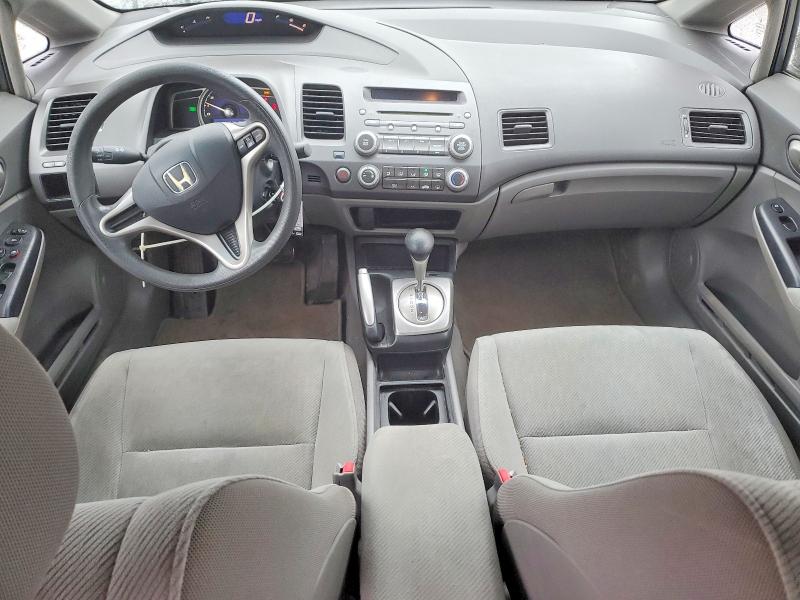 Photo 8 from auction – 2010 HONDA CIVIC with VIN 2HGFA1F58AH320908