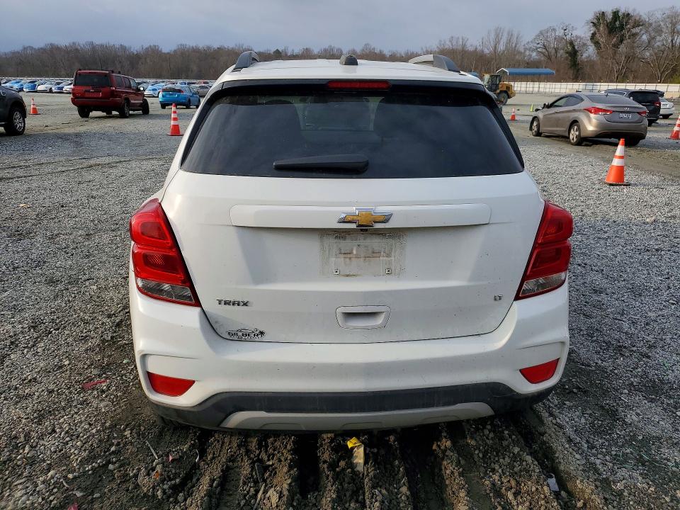 Photo 6 from auction – 2017 CHEVROLET TRAX with VIN 3GNCJLSB2HL278124