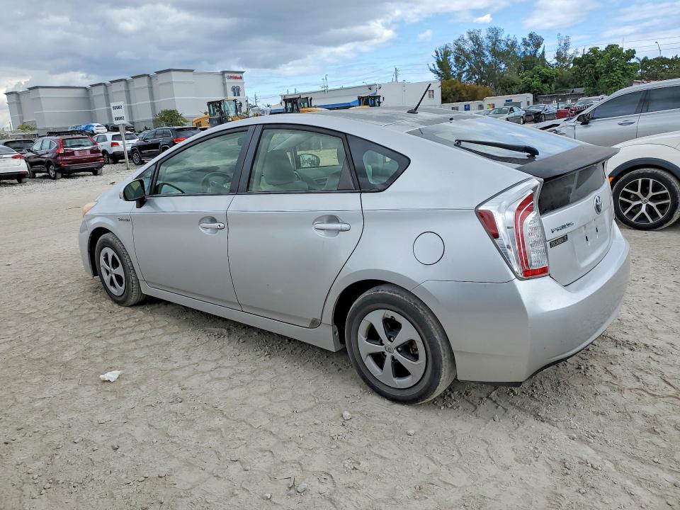 Photo 2 from auction – 2012 TOYOTA PRIUS with VIN JTDKN3DU7C1584744