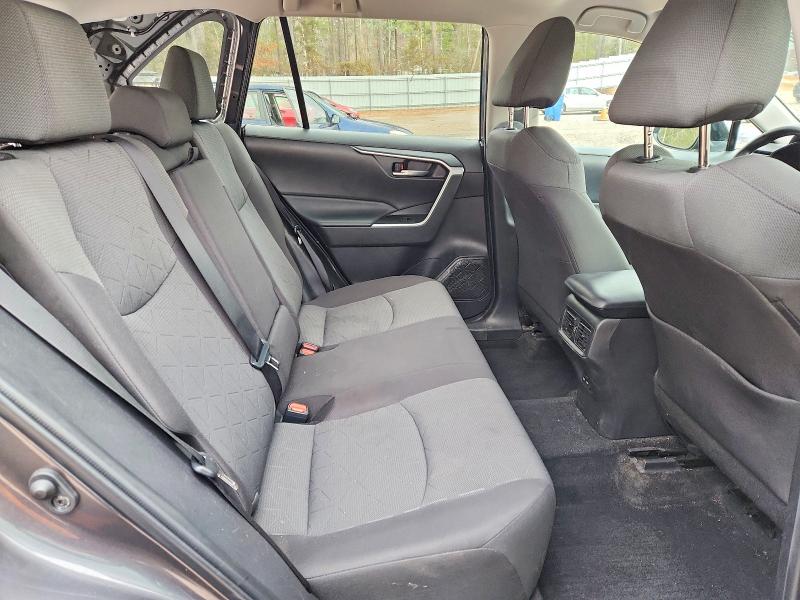 Photo 11 from auction – 2022 TOYOTA RAV4 with VIN 2T3W1RFV1NC200422
