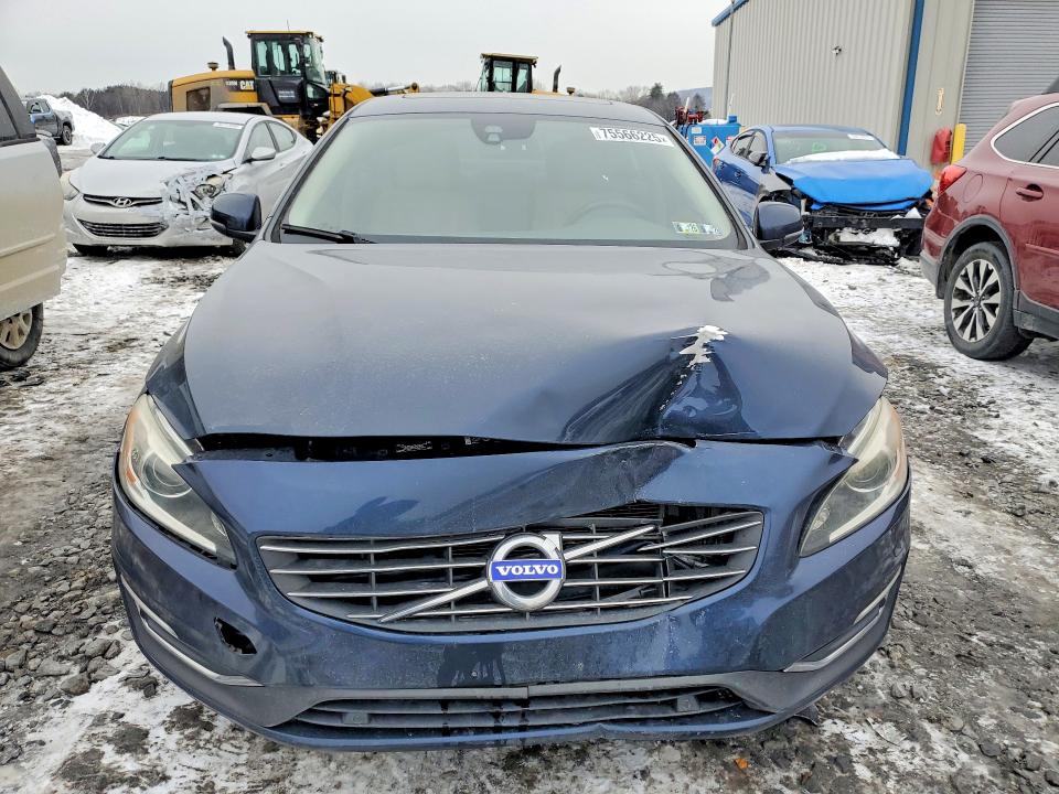 Photo 5 from auction – 2015 VOLVO S60 with VIN YV140MFD6F1313800