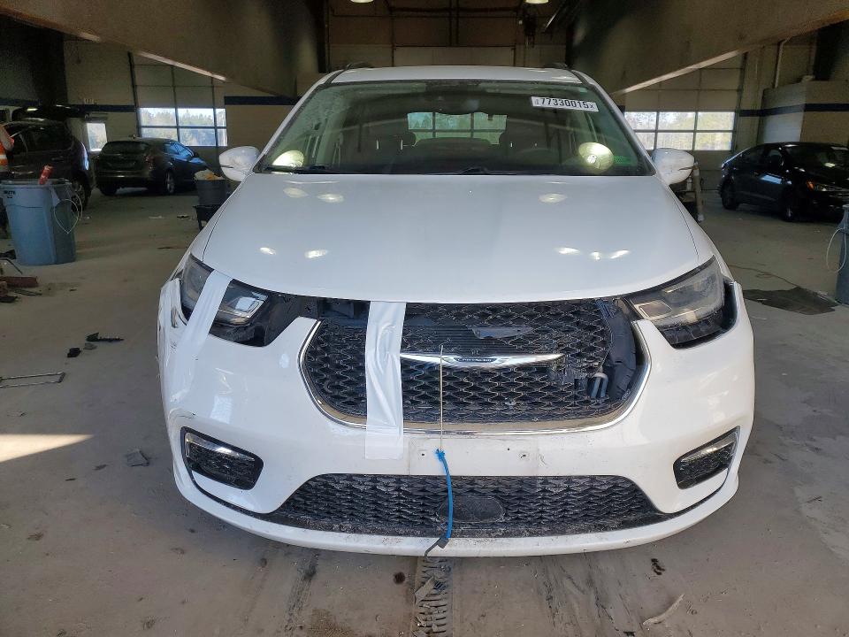 Photo 5 from auction – 2022 CHRYSLER PACIFICA with VIN 2C4RC1BG7NR186065