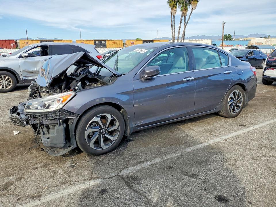 HONDA ACCORD 2016 with VIN 1HGCR2F75GA206018 - Photo from auction