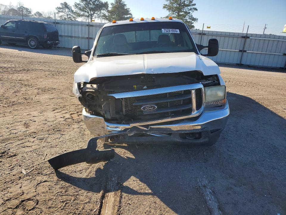 Photo 5 from auction – 2002 FORD F350 with VIN 1FTWW32F32EA07266
