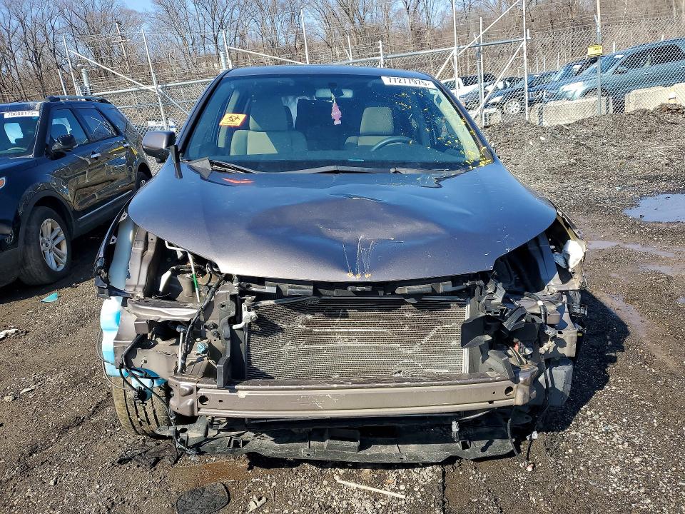 Photo 5 from auction – 2016 HONDA CR-V with VIN 2HKRM4H58GH650422